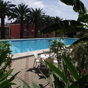 Riviera Apartments Lägenhetshotell