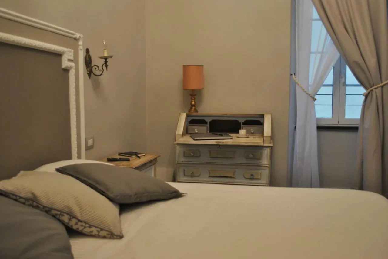Locanda San Tomaso Affittacamere Pietra Ligure 3*,  Italia